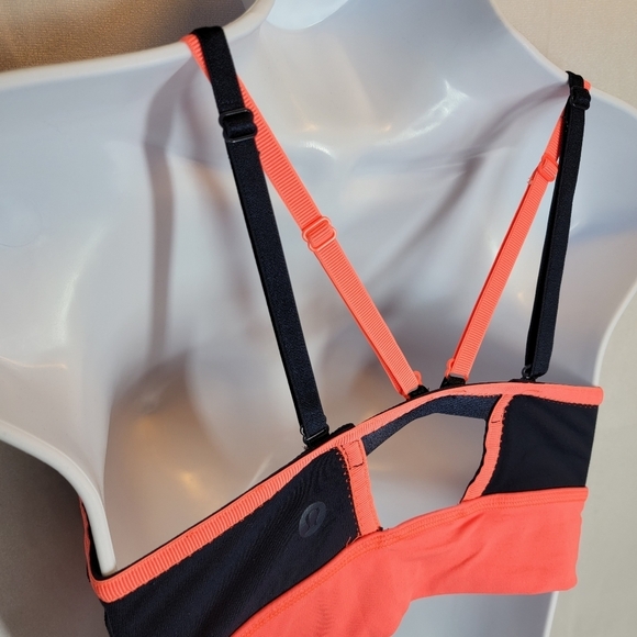 Lululemon Flip Your Dog Bra - Picture 7 of 12